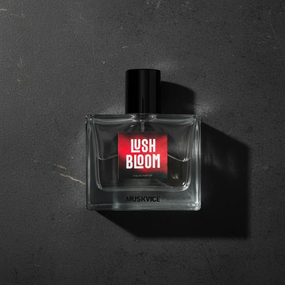 Lush bloom perfume in Pakistan